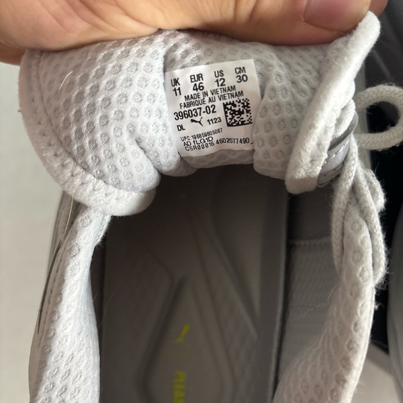 Puma Light Gray Sneakers with Yellow Accent - PUMA SPIREX X PLEASURES - Picture 9 of 12